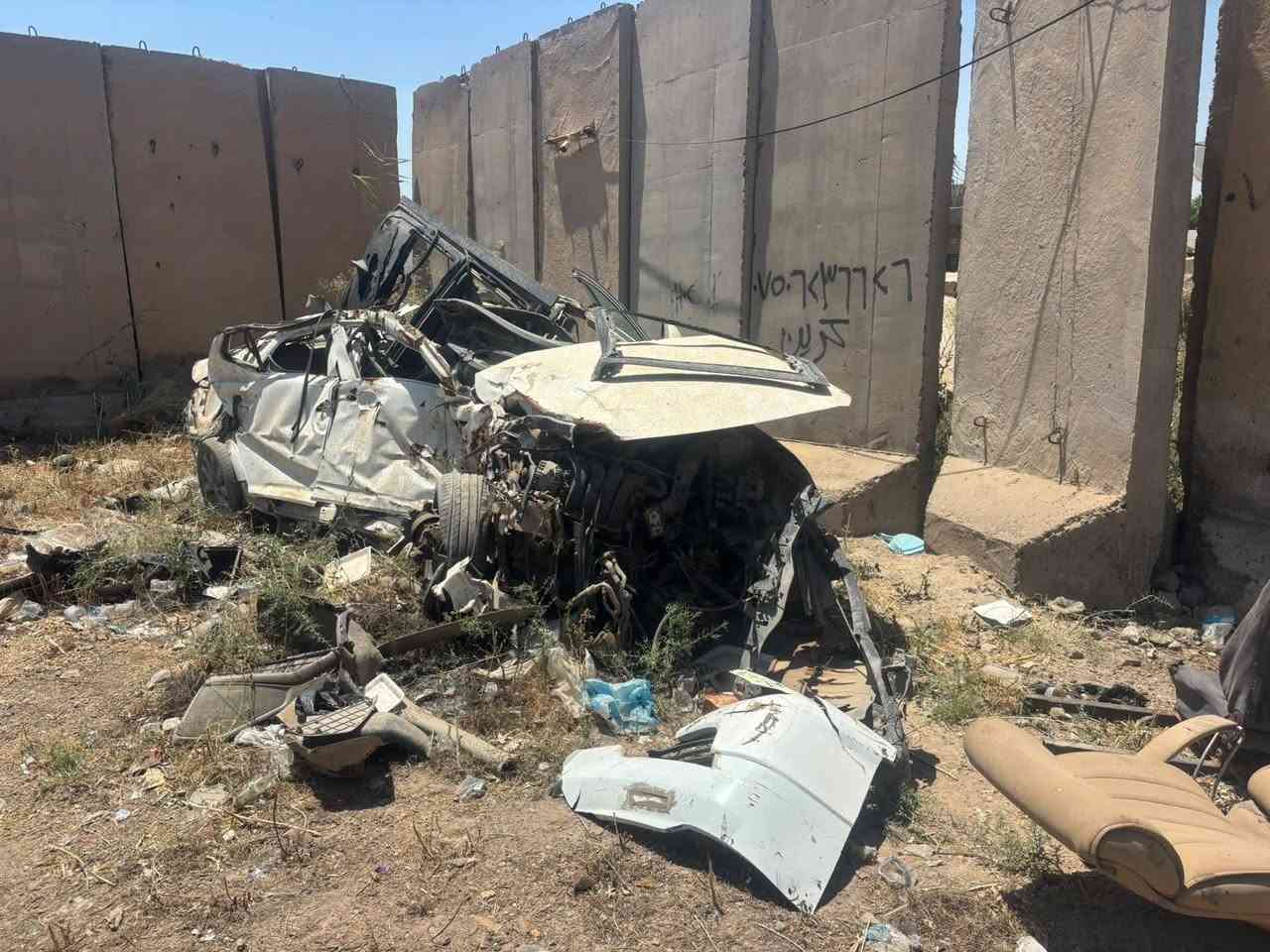 السلام عليكم سياره اوبتمه تسقيط رقم بغداد نكليزي موجوده السياره بغداد الوسفيه السعر 25بيها مجال  اي ستفسار تصل *********** غير متوفر على الفيس
