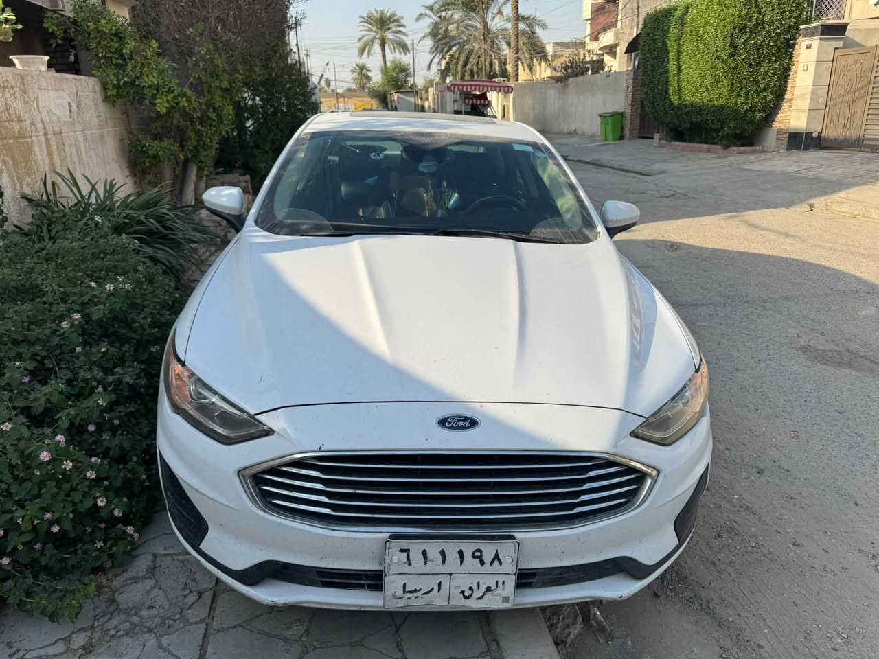 مساكم الله بالخير 
 للبيع فورد فيوجن ٢٠٢٠ محرك ١.٥ تيربو مواصفات SE eco boost فول مواصفات 
السيارة مكان ناقصها شي بس اليوم الله يكفيكم الشر سويت حادث الحادث تقريبا بسيط 
السعر انت قيم واخذ بالسعر الي يرضيك 
***********

نص مكتوب في الصور:
- en.bidfax.info Free bid history copart and iaai » Ford » Fusion » Ford Fusion Se 2020 White 1.5L 4 vin: 3FA6P0HD7LR150176 Ford Fusion Se 2020 White 1.5L 4 vin: 3FA6P0HD7LR150176 Final bid: $6300 Auction: Copart SOLD Lot number: 41070930 Date of sale: 12.08.2020