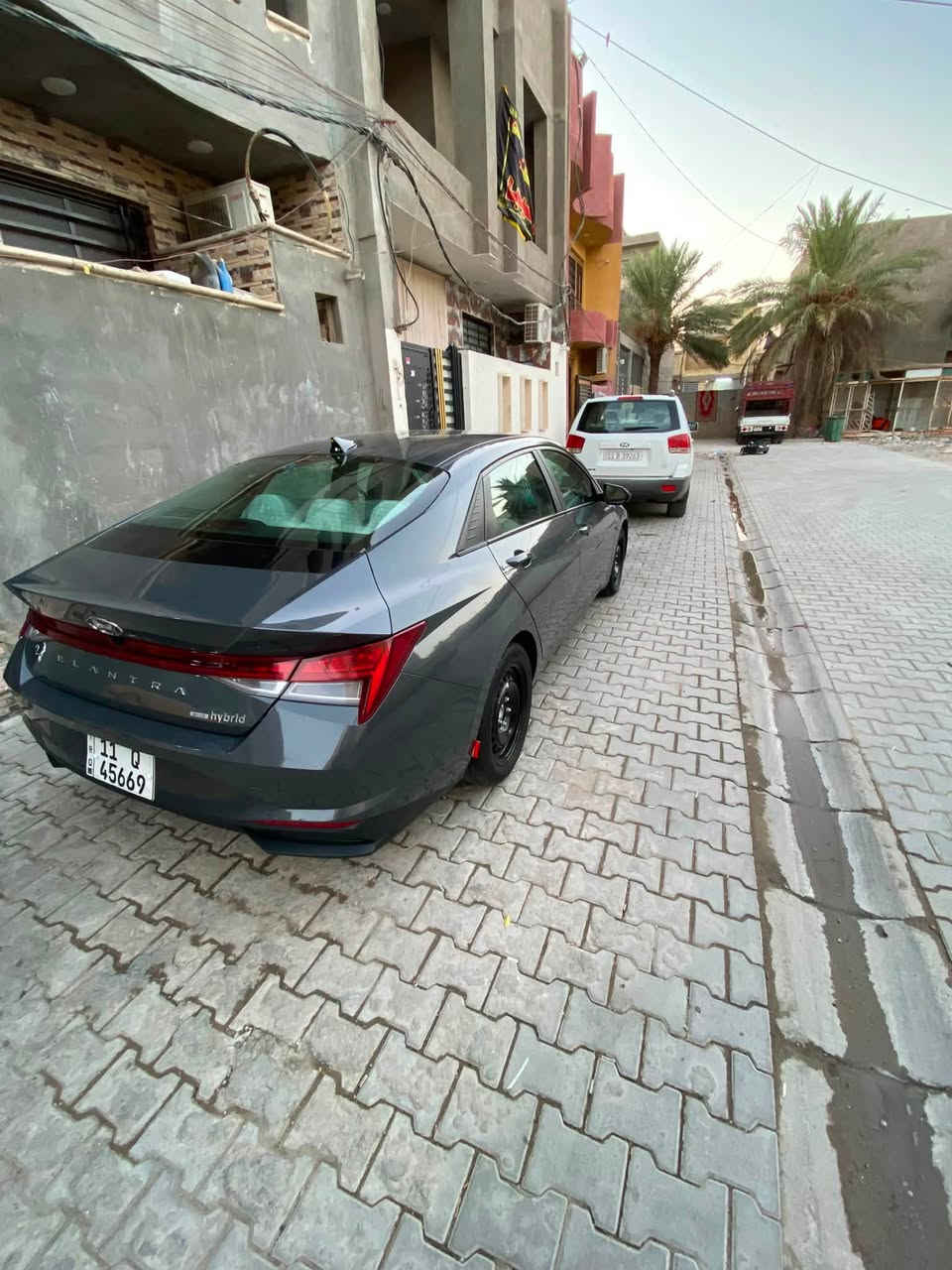 السلام عليكم

للبيع هيونداي إلنترا هايبرد موديل 2023

* حادثة بنيد سرقة، والتفاصيل ورقم الشاصي موجودة بالصور.
* السيارة بدون شاصي وبدون لغد، وجاهزة للاستخدام.
* الممشى:29 ألف ميل.
* السيارة باسمي، سنوية جديدة 
* وهزة جديدة.

المواصفات: فول ما عدا لشاشه ولفتحه

* تحكمات على المقود.
* قيادة ذاتية.
* مثبت سرعة.
* رادار أمامي وجانبي.
* كاميرا خلفية.
* شاشة (مدوشمة).
*تدفئ كشن
* هورن بوش أصلي.

السعر:152$ وبيه مجال للطيبين 
البيع أو المراوس حسب القناعة.

📍 الموقع: بغداد – الشعلة
📞 رقم الهاتف: ***********

