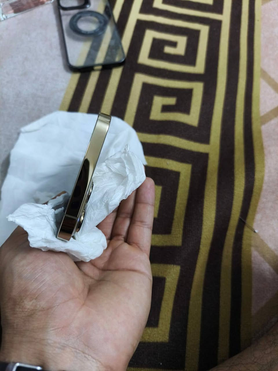 السلام عليكم ايفون 13 برو ماكس نضافة 100 /100 زلغ مابي لا مفتوح ولا داخل صيانة بطارية 83 بلادية مامبدلة مكاني بغداد الشعب السعر 750 الف بي مجال بسيط رقمي ***********  غراضة كامله
