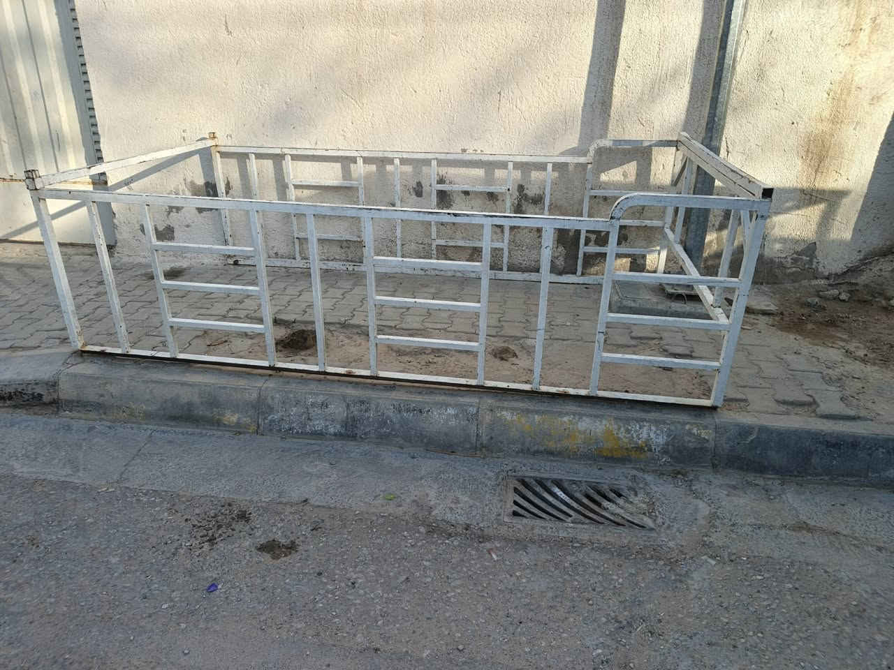 محجر للبيع 8جنكال مال بنكو قديم
السعر 100الف قفل قفل قفل  
المحجر نضيف وكلشي مابيه 
مكاني كربلاء 
للاستفسار ***********
