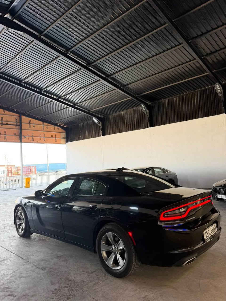 السلام عليكم
للبيع جارجر 2022 SXT

رقم بغداد الدولي 

حادثها دعامية امامية 

بدون دواخل السيارة 

بدون ايرباك 

بدون صبغ بيها بارد ب البنيد 

مكينة 6 سلندر 

كشنات كهرباء 

خزن ميموري 

السيارة جاهزة مابيها اي نقص 

السعر / 225 وبيها مجال بسيط 

ماشية/ 137 الف كيلو 

مكاني/ ديالى جديدة الشط 

للاستفسار/ ***********
