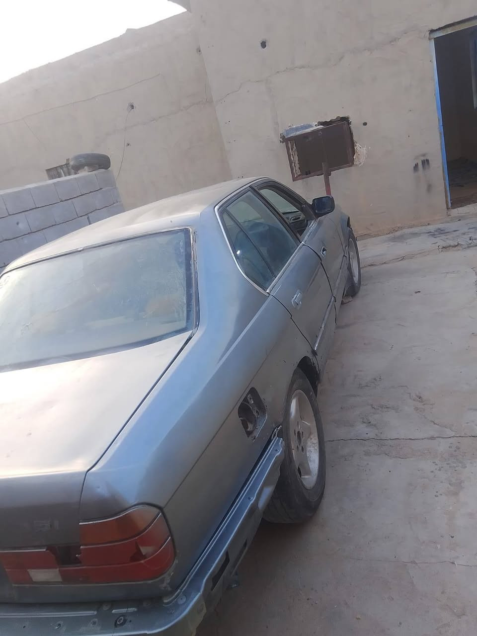 بي ام 735 • مكينة ٣٠٠٠ • رقم بغداد
