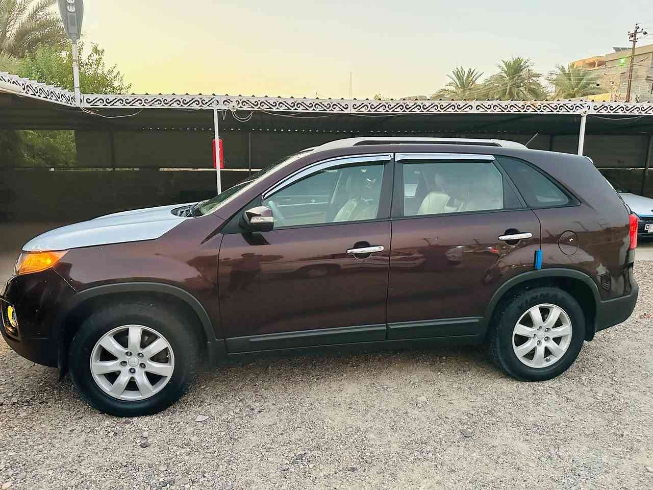 السلام عليكم 
بسعر مناسب 108 بي مجال بسيط
سورنتو 2011 محرك 2400 دوش 
خمسه راكب 
بيه ثلاث قطع صبغ 
رقم بغداد تحويل مباشر
للاستفسار ***********

