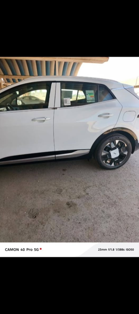 السلام عليكم
(للبيع فقط اعتذر عن المراوس)  وبيع مستعجل جدا جدا

((كيا سبورتاج موديل 26 خليجي ))سياره فول ماعده بانوراما 

          

مكفوله كفاله عامه ماعده رصعه بل باب خلف الصدر كما موضح في الصور 

بصمة تشغيل وبصمة فتح أبواب وتشغيل عن بعد.

لون ابيض  لون مميز.

محرك 2500 ماشيا شي قليل اخت الزيرو 700

داخل صحراوي  مطعم بلون الأسود 

كشنات قماش  وكهرباء تدفئةVIP.

رادارات أمامي وخلفي وجانبي ونقطة عمياء وأشاير بالمري.

كيجات ديجيتال وشاشة متصلة تاب تدعم كار بلي.

تبريد قطعتين.

الدشبول لمس وشاحن واير ليس.

ويل كب كروم 19 ومري  لون ابيضّ.

سايد بريك بصمة .

جام اوتو .

نظام سونار وحساسات خلفية .

اربع أنظمة قيادة .

وباقي المواصفات معروفة 

مكان السيارة بغداد  للاستفسار الاتصال على الرقم التالي

     ***********

السعر خاص واتساب
