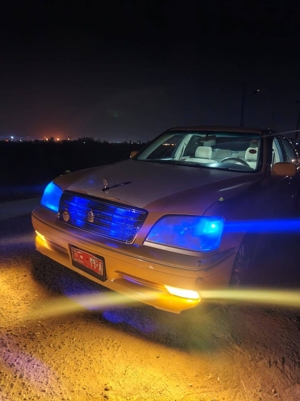 سلام عليكم جنون للبيع
سياره اربع دكم فول عده الفتحه كير محرك ديفور جبير حداديه تخم تاير تبريد كصتين استفسار اكثر اتصل وبخدمتك السعر ب25مكان السياره البصره سيبه ***********
