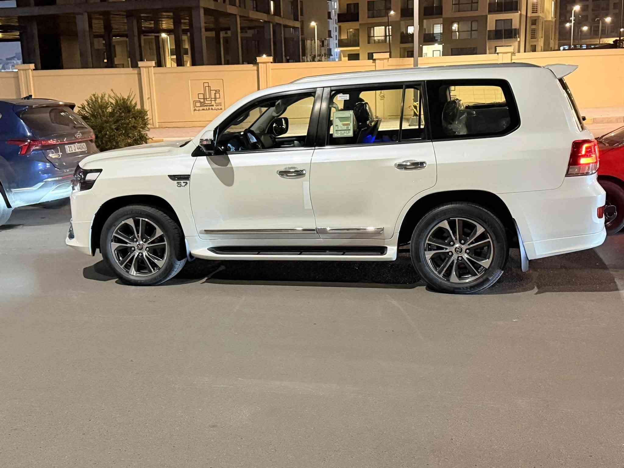 لاندكروز VXS • ٢٠٢٠ • بغداد حي الجهاد