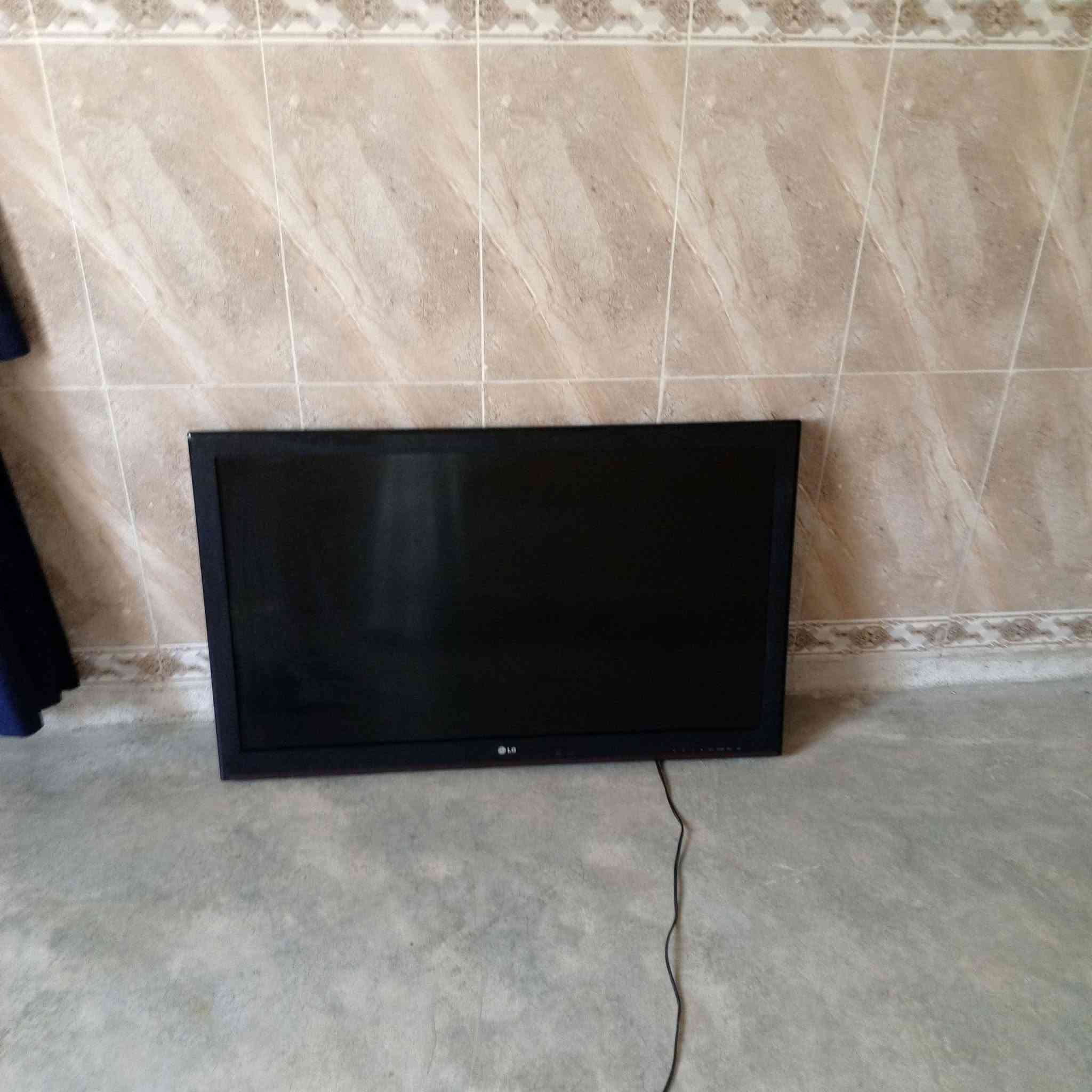 بللزمه بلشرط للبيع حجم42سعر70بي مجال+***********
