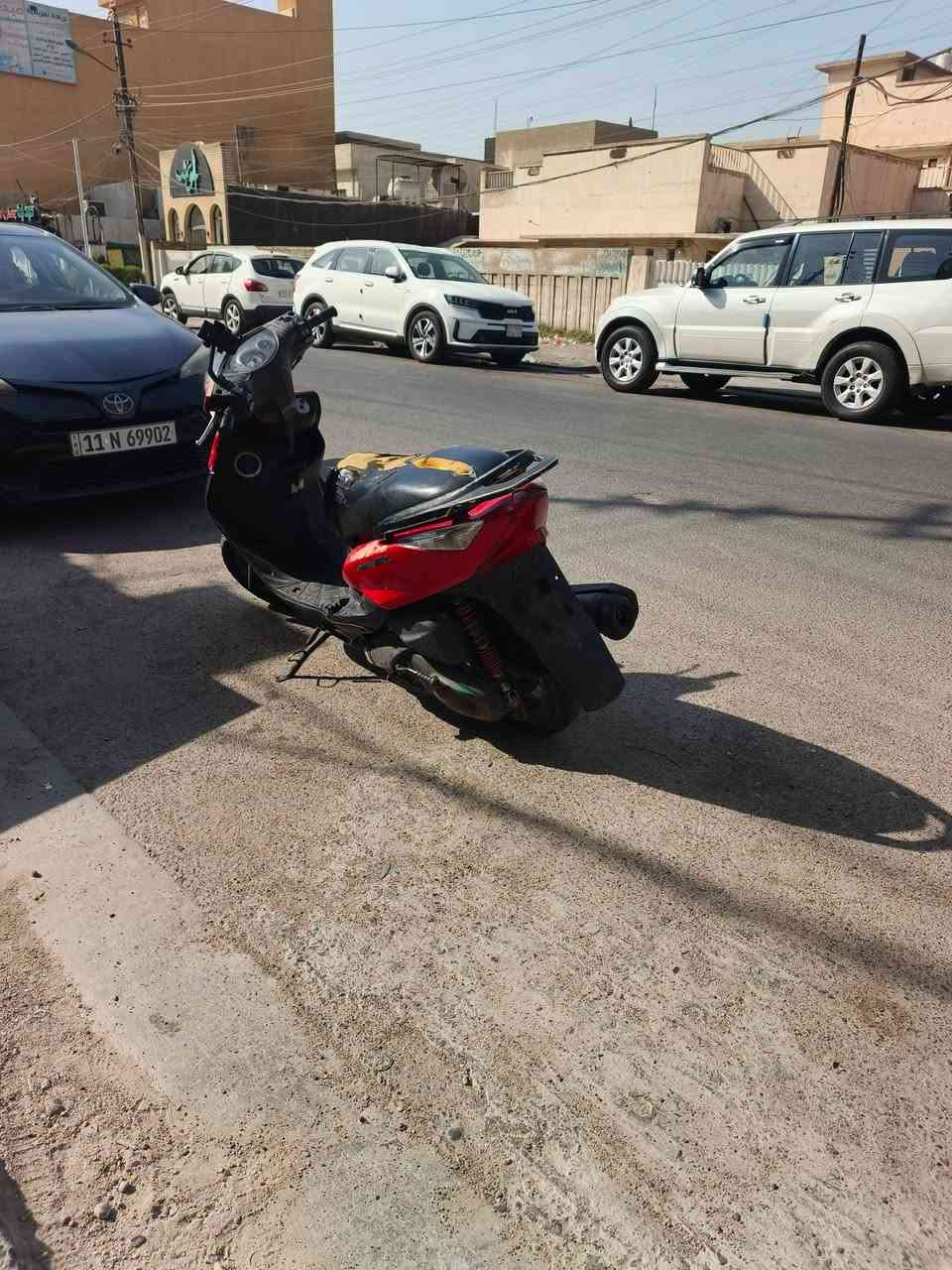 للمراوس فورزه شعدك نضيف نزل ونتفاهم
 ثعلب دراجه خير من الله  
كهربائياتها كلها شغاله 
لايت زنون مكينه ناعمه 
بغداد حي الجامعه
