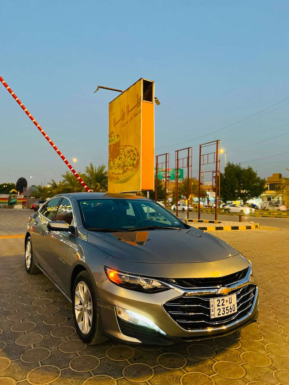شوفرليت ماليبو 2025 LT
الموصفات(بصمة وتشغيل عن بعد شاشه كبيره ويل 18 تدفئة الكراسي الاماميه قطعتين تبريد رادر امامي وتحديد مسار)وباقي الموصفات 
الحادث(جاملغ خلفي وباب)بدون ضرر ايرباك بدون دواخل بجم كفاله 
رقم اربيل 
العنوان(النجف-حي الجامعه)
للاستفسار اكثر اتصال 
*********** 
السعر:138 ورقه وبي مجال
