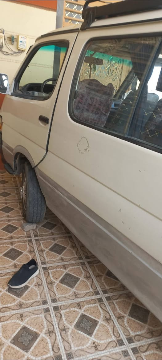 سياره بوز هايسه للبيع سياره جاهزه وخير من الله محرك ونجي ما بيه صرف سنويه ٢٨ جاهزه حلو رقم بغداد  العنوان ديالي المقداديه  
السعر. ٤٢ وبيه مجال.  
اتصل وعرف تفاصيل أكثر.   ***********
