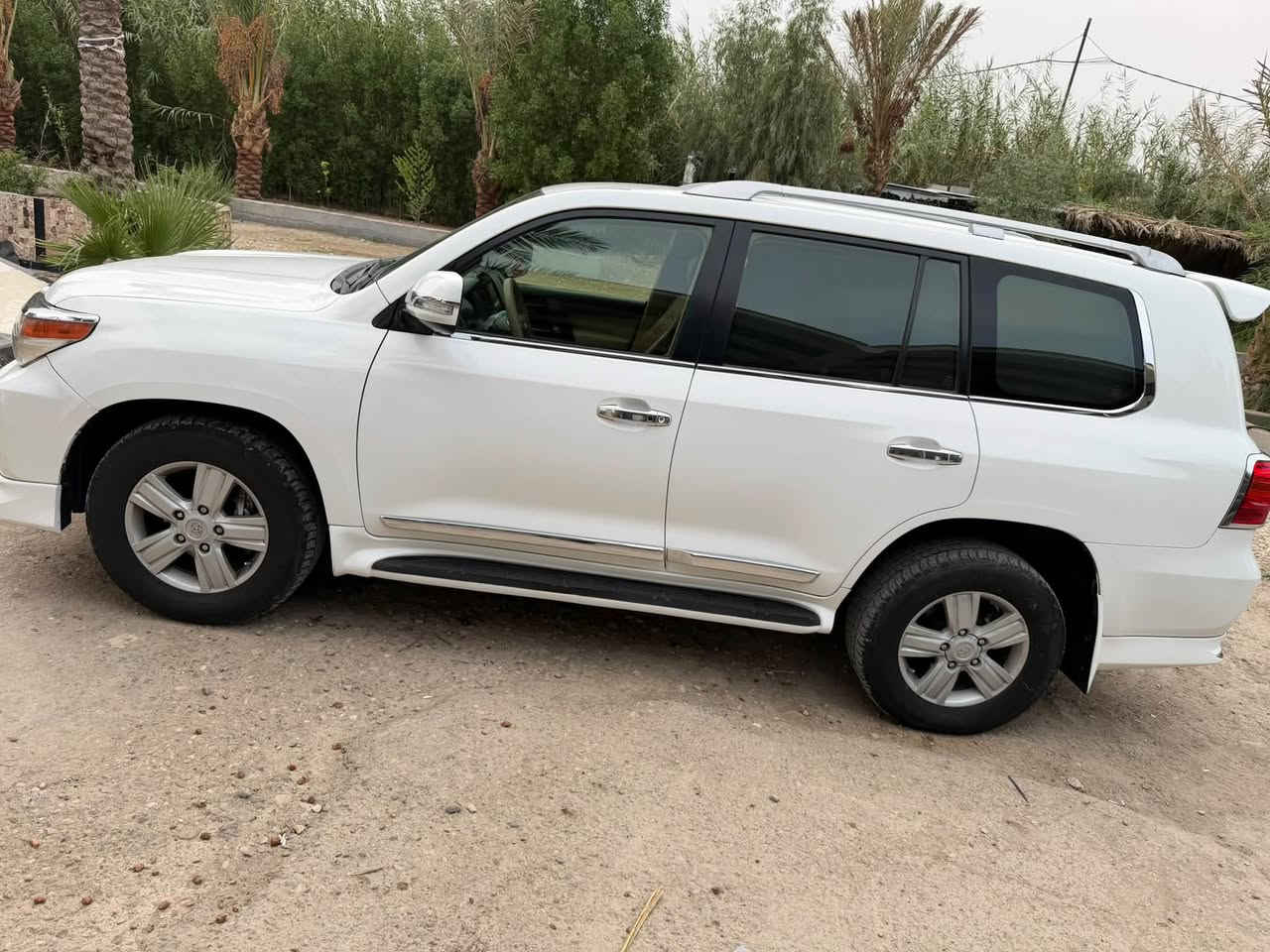 لاندكروز • ٢٠١٣ • مشيه ٢٠٧٠٠٠