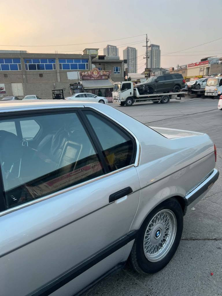 بي ام دبليو ٧٤٠i • ١٩٩٥ • غيار عادي