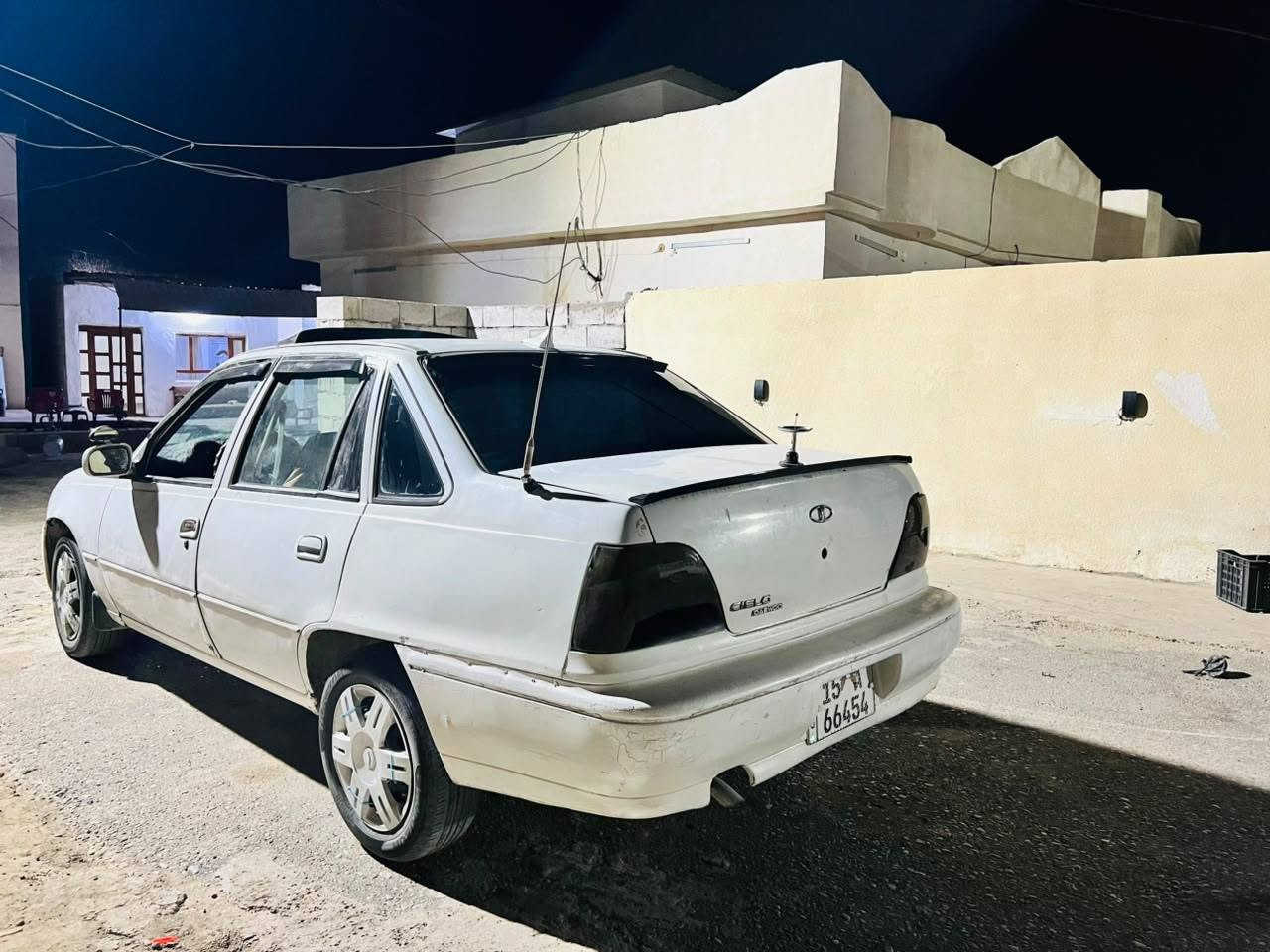 سياره دايو سلو للبيع موديل 94
كير محرك صدر كلهن شرط 
تايرات نص عمر 
كهربائيات كلها شغاله 
رقمها انبار مشروع وطني 
السنويه صارلها شهرين من صاقطه والهزه بعدها 
شرط التحويل 
السعر 17وبيها مجال

المكان صلاح الدين تكريت 

***********
