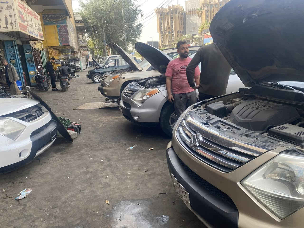 سازوكي XL7   توفرت جميع الادوات الاحتياطيه  صيانه كامله للسياره  في عالم السازوكي محلات فكري المهداوي

محلات فكري المهداوي للسازوكي 
العراق - بغداد - شارع النضال-سوق بغداد
للمزيد من التفاصيل او الشراء نتشرف بحضوركم الى مقرنا  الرئيسي في 
بغداد // شارع النضال  // سوق بغداد 
للاستفسار الاتصال بالارقام التاليه 

صقر (***********)

نص مكتوب في الصور:
- محلات فكري المهداوي
- بأداره الحاج فكري المهداوي واولاده صيانه جميع سيارات الازوكي في ورشه محلات فكري المهداوي
- ورشه صيانه سيارات الازوكي XL7 محلات فكري المهداوي *********** صقر المهداوي
