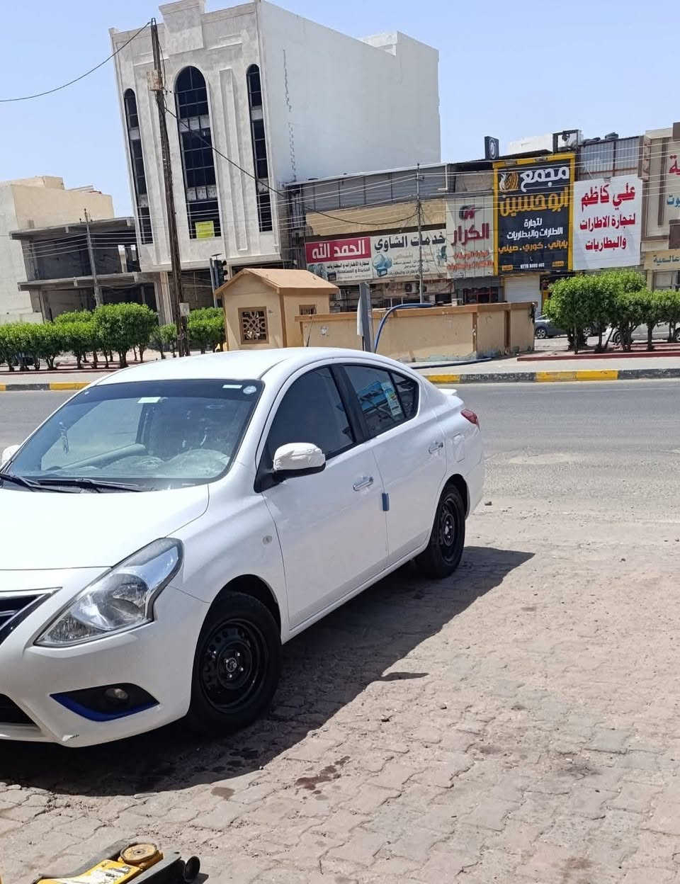 السلام عليكم للبيع نيسان سني هندي 2022
السياره مكفوله ماعده بارد ع كد شبر بلبكلايت لايسر
ماشيه 60 الف كلش نضيفه لسنويه بعد شهرين وتنتهي تريد وكاله تريد تحويل 

السعر  110 وبيهه مجال للشراي 
الاتصال ***********
