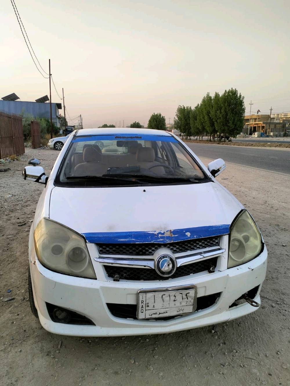 للبيع: جيلي سيدان موديل [2011]
​النوع: جيلي (Geely)
​الطراز: MK
​المحرك: 1.6 لتر، 4 سلندر
​ناقل الحركة: يدوي (مانيوال)
​اللون: أبيض
​اللوحة: بابل القاسم  جمعيه ( العراق)
​حالة السيارة:
السيارة بحالة ميكانيكية جيدة، تعمل وتسير بشكل نظامي. المحرك والجير بحالة ممتازة. السيارة بحاجة لبعض الاهتمام التجميلي البسيط (سمكرة وبويا وتنظيف داخلي) لتصبح بحالة مثالية.
​
​يوجد بعض الصدأ في الرفارف الخلفية كما هو معتاد في هذا الموديل.

كامل الاوراق اصوليه وكامله  وصاحب السياره من اهالي الديوانيه ويمكن التحويل بالاتصال مع صاحب السياره الاصلي ونطيك رقم المالك الاصلي بعد الشراء 

​السعر المطلوب:
25 ورقة 
السعر قابل للتفاوض للجادين بالمعقول.
​
للتواصل والاستفسار:
يرجى الاتصال على الرقم: [***********]
(متوفر أيضًا عبر واتساب)