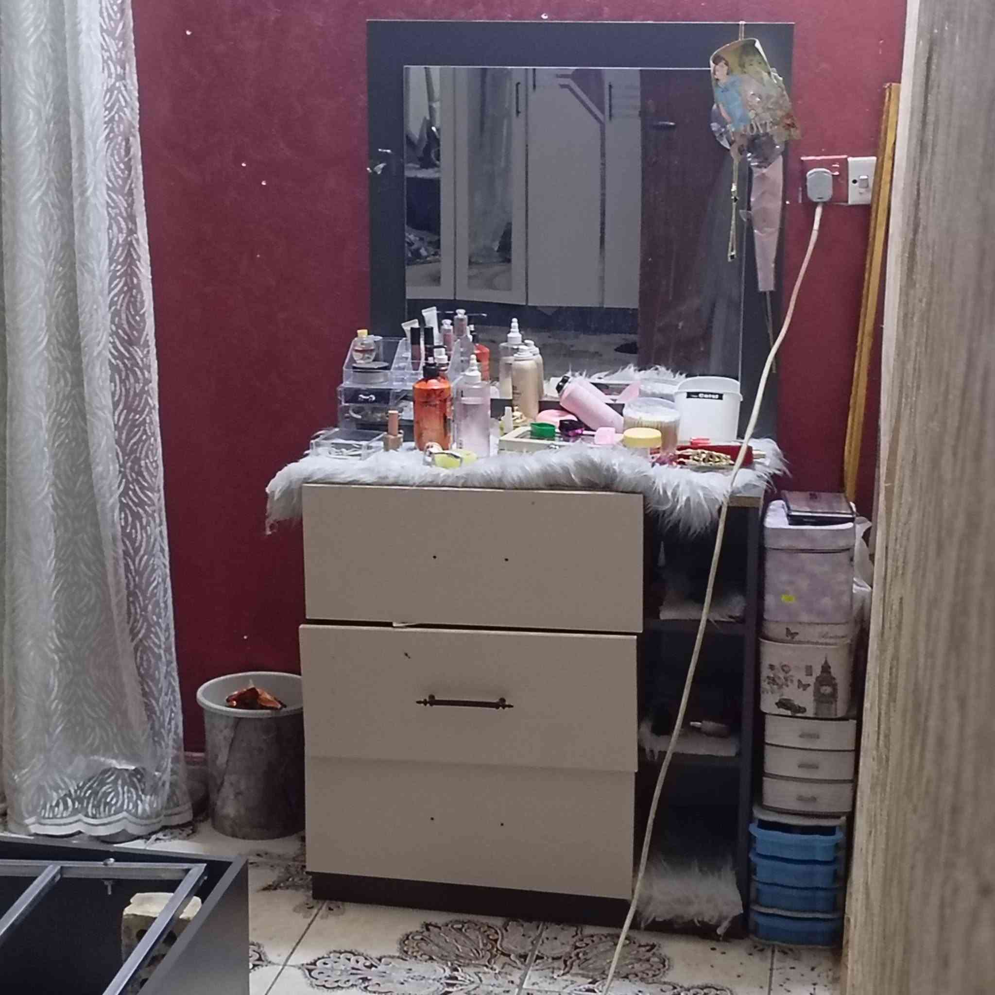 غرفه تركيه للبيع 350 بيه مجال
***********
