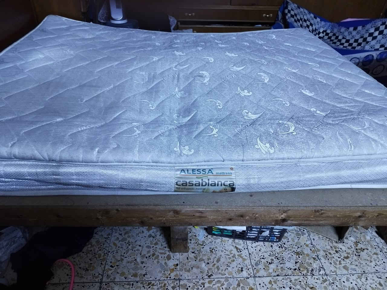 السلام عليكم عندي دوشك نفرين سبرنك مستعمل سعره  50  بغداد البلديات ***********
