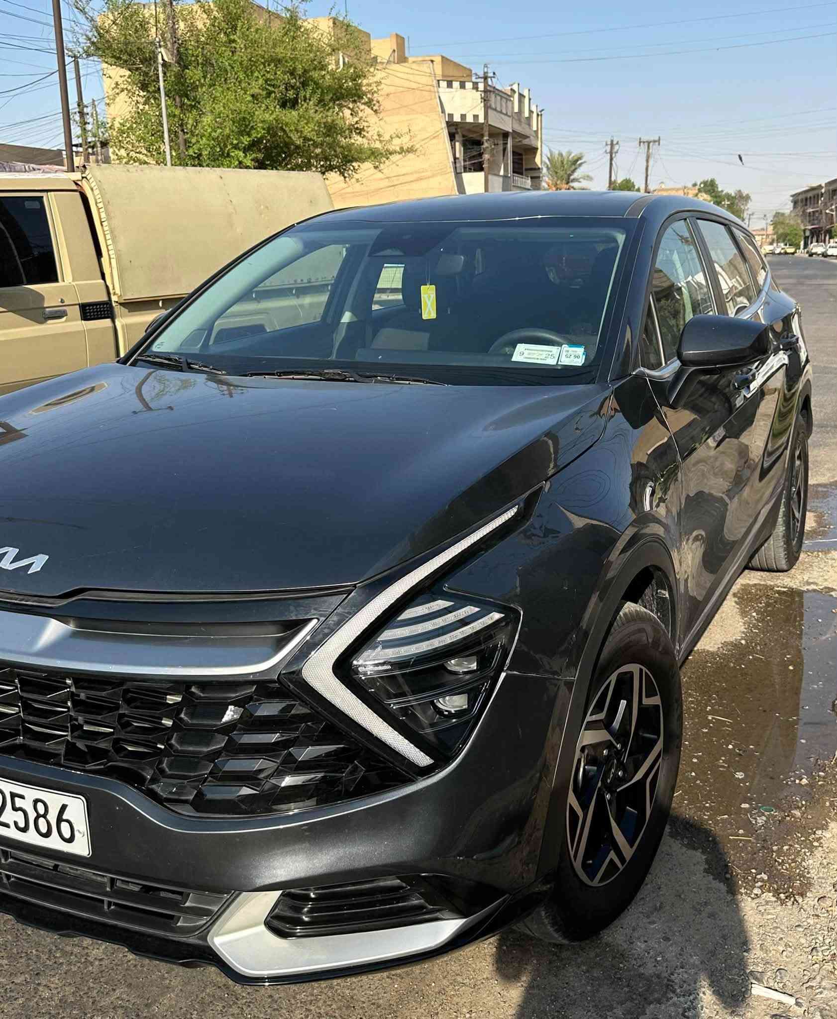 السلام عليكم سبورتج البيع موديل 2024
سياره حلوه ونضيفه ماشيه قليل 
سياره امريكيه حادثه جاملغ راجع بارد وبنيد مبدل وبيه طخه بصيطه بل باب عكس السايق سعر185 وبيه مجال شي قليل 
تصال ***********
