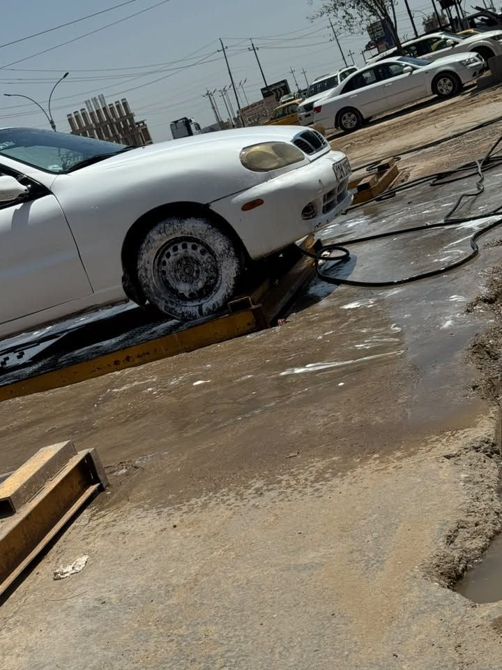 دايو لانوس موديل 2000 كير ومحرك بيكاتشو مكفول تخم تاير وتخم ويالة السيارة خير من الله تبريدها يرادلة بس غاز والكمبريسر مالتها موجود مكان السيارة بغداد السعر 35 بيها مجال السيارة بأسمي تحويل ثاني يوم الرقم بغداد رقم الهاتف *********** ويوجد واتساب
