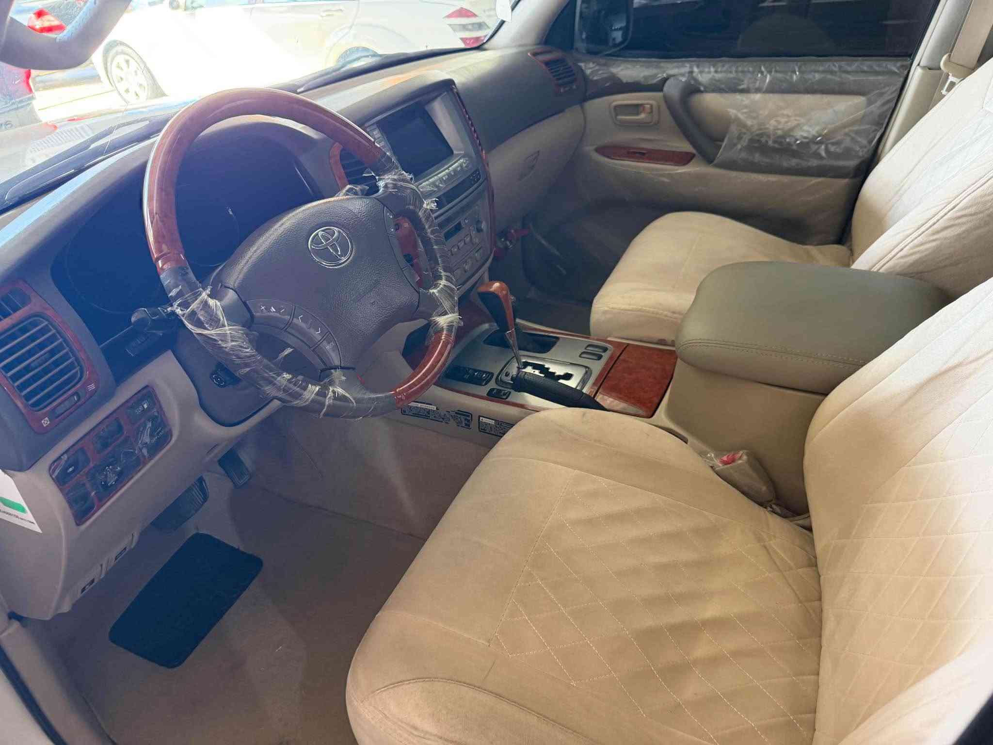 مونيكا موديل 2007 V.X.R V.8 ٢ شوني بجوكي تةحديةلة گيرو مةكينة بةشةرت 250000km ديف لؤك سةلاجة سلاد دووكوشين كارةباي كوشين جلد دةبل هةواي رةقةم هةولير رقم تلفون *********** أربيل, العراق
