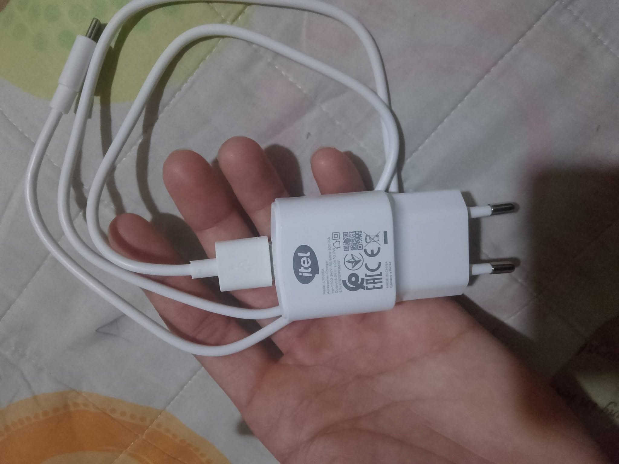 سلام عليكم جهاز A100C استخدام يوم واحد ضمان سنه من ابو المحل سوفت وير مواصافته كدامك بلصور سعر 225 متواجد خاص وهاذه رقمي ***********
