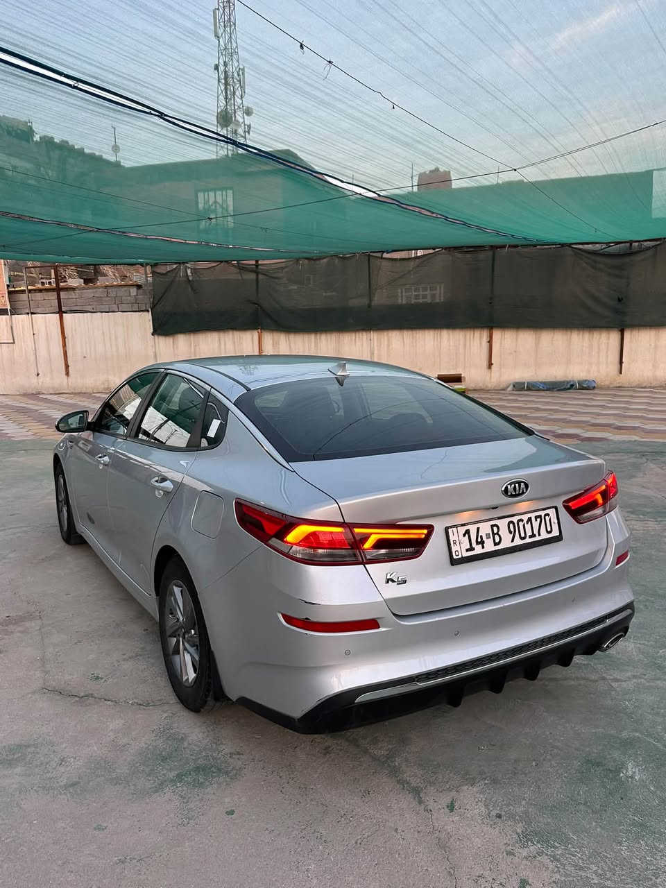 سلام عليكم 
موديل k5 2022 وارد كوري قطعه وحده بس رش الباقي كفاله السيارة جديده ما ناقصها اي شي جاهزة ماشيه 89الف 
السعر 173 وبيها مجال للشراي 
الرقم ***********
