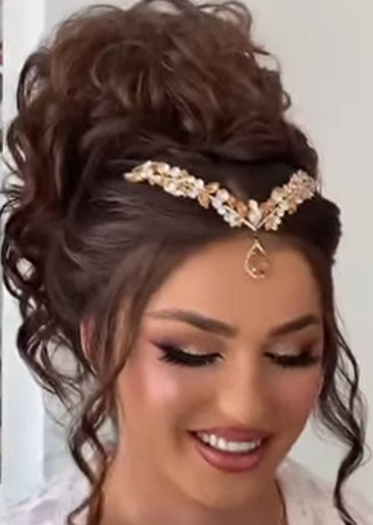 👰🏻‍♀️🎊 عروض العرائس المميزة من صالون ديمه بيوتي_للسيدات 🎊👰🏻‍♀️
لأن يومك المميز يستاهل إطلالة تليق بجمالك🦋🩷🍥 🤍
حضّرنا ل🦋🍥 عروض خاصة وبأسعار مميزة:
👰🏻‍♀️ عروس زفّة — 100 ألف
👰🏻‍♀️ عروس نيشان — 75 ألف
👰‍♀️💍 عروس خطوبة / مهر 
/ليلة حنة— 75 ألف
💃 مدعوات 45ألف vip
💄💅 شعر + مكياج+رموش💅💄
📌 تنويه:
كل حجز يتم خلال فترة العرض، يبقى مثبت بسعر العرض حتى 1/10/2026 🤍🩷🤍💜🤍❤🤍

🎉 احجزي  وخلي إطلالتك علينا… لأن جمالك  مهمتنا 🤍🍥🩷
صالون #ديمه_بيوتي_للسيدات — جمالك يبدأ من هنا 🎉🎉🎉
📍العنوان ..العراق موصل حي الفلاح الثانية مجاور دائرة المرورمجاوراسواق 
ابو اوس .. 
للتواصل على الصفحة .
للاتصال على رقم وعلى واتس ☎️***********
