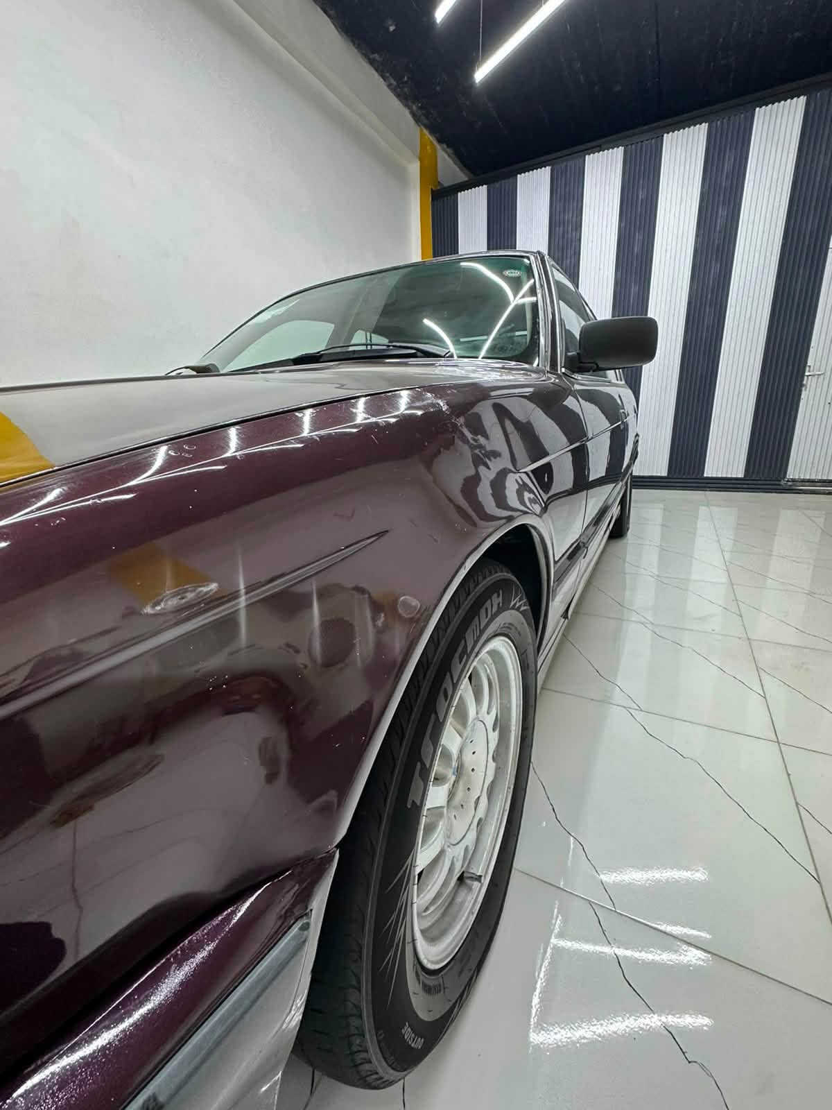 اسعد الله اوقاتكم بالف متابعينا الكرام    BMW  كير اوتوماتيك موديل 1991 محرك 6 سلندر حجم  525  محرك كير عالشرط رقم دهوك والهزة  جديدة  سيارة جديدة بمعنى الكلمة  كهربائياته كله شغالة  سعرة 54 ورقة بي مجال بسيط للشراي مال حك جية تيجي يمي عين غطة عين افراش اخدمك شراي يخابرني بيك خير اوتدلل ***********
