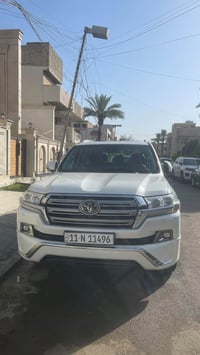 لاندكروز خليجي VX.S فئة لكزز اعلئ فئة موديل 2017 فول الفول مكينه 5.7 V...