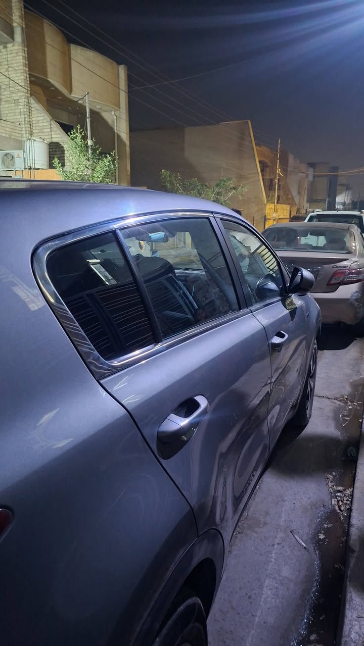 كيا سبورتج وارد امريكي2020 للبيع او مراوس بسلتوس وارد خليجي 
حادثها كلش بسيط الحادث موجود بل منشور 
ماشيه 95كيلو متر
مواصفات 
كامره خلفيه
صندوق كهربائي
شاشه
6وسائد هوائيه
مصابيح زينون اماميه
ابل كاربلاي
التحكم عل منحدرات
مرايا جانبيا كهربائية 
تبريد خلفي
حساسات ضفط الاطارات
سعرها 165 وبيها مجال 
***********

