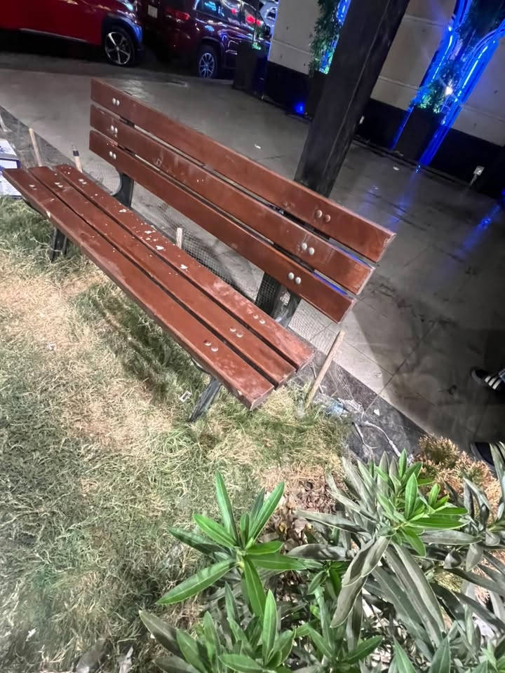 السلام عليكم
مقعد حدائق تفصال جديد

السعر 150 

بغداد اليرموك 

***********
