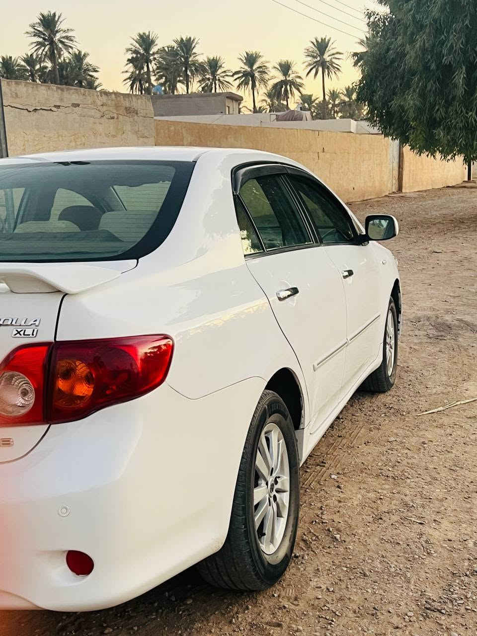 السلام عليكم
كورلا خليجي للبيع فقط
موديل 2009
السياره َكفوله عدا البونيد
مكينه وكير بالشرط
صدر امامي خلفي كله جديد سياره مالبيت
السعر112 وبيه مجال حك الجيه
للاستفسار الاتصال على الرقم 
***********

نص مكتوب في الصور:
- ***********