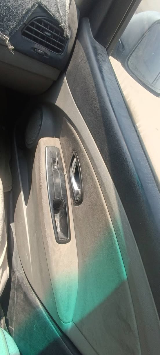 رينو فرنسي موديل ٢٠١١
رقم اربيل 
تخم تاير جديد
تبريد شغال
سعرها ٤٧و بيها مجال 
***********
***********
