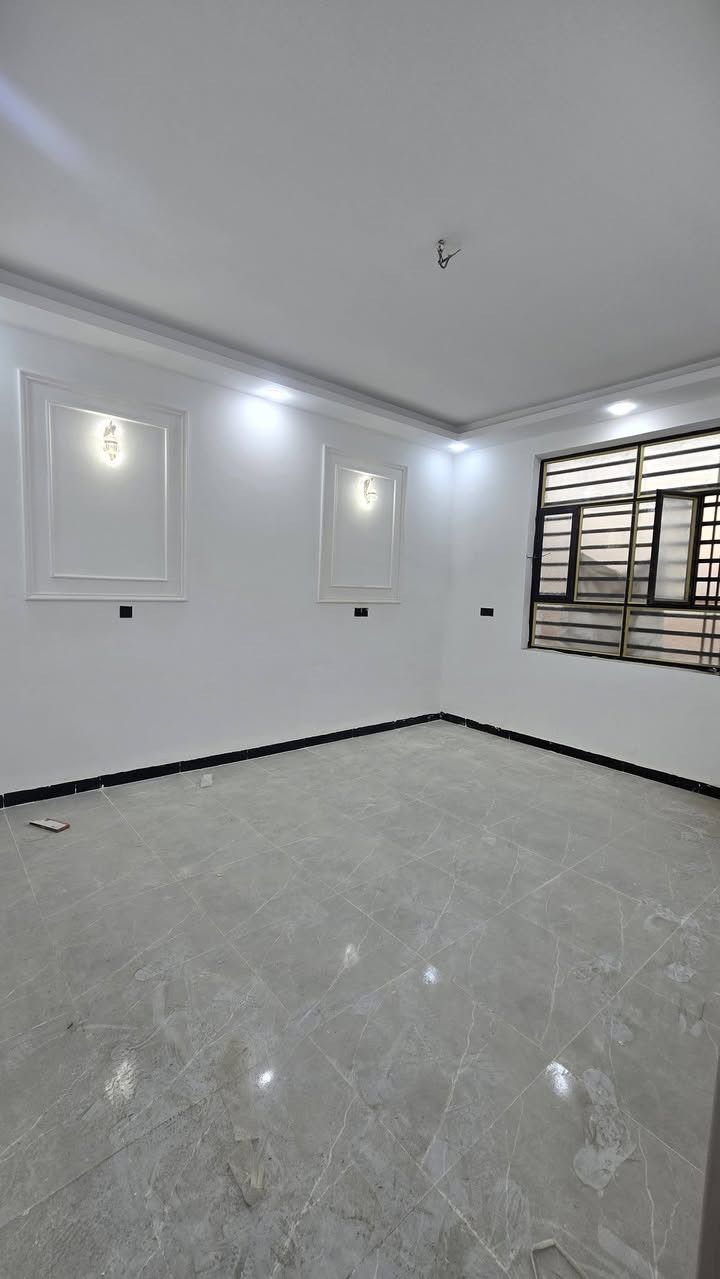 بيت البيع  زراعي سند 25
العنوان التقيه الثالثه داخل مجمع الروان النموذجي شارع 12
المساحه 120
 مربع 
الواجهه 13
النزال 26
البيت 
  غرفتين 
استقبال
صاله 
مطبخ 
مجمعات صحيه***********
واتساب ***********  مراجعه مكتب 🏢 العاصمة للعقارات والمقاولات العامه العنوان الديوانية ام الخيل ساحه الاحتفالاتقرب البلديه الجديده*********** واتساب
