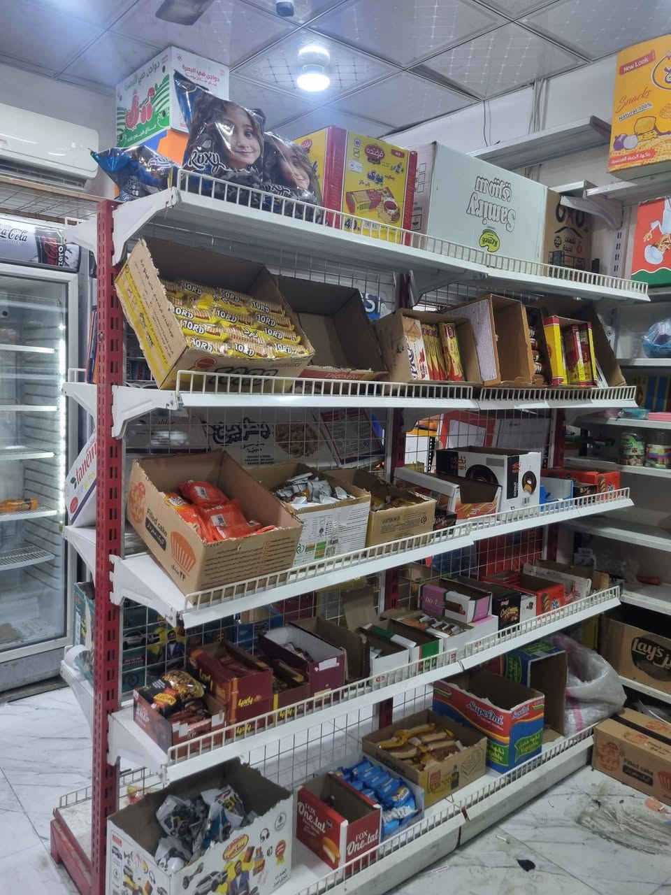 السلام عليكم  

محل للبيع في البصره الجمعيات حي الخليج الثالثه
على خدمي شارع بغداد 
المحل يحتوي  على. سفينه 
على سبالت عمودي وتعليك 
عارضات 4
مجمدات4
رفوف4
كامرات 
راوتر نت 
المحل مجهز من كلشي وشاهد الله اني اريد ابيعه لان ماعندي وقت لان طالب مدرسه والمحل علي رجل وماشي 
وخير من الله والله يرزق الي يصير من نصيبه 
بيع مستعجل السعر 15 وبي مجال قليل كلش

*********** التواصل على الواتساب 
رجاً رجاً المو شراي لايتصل  .......
