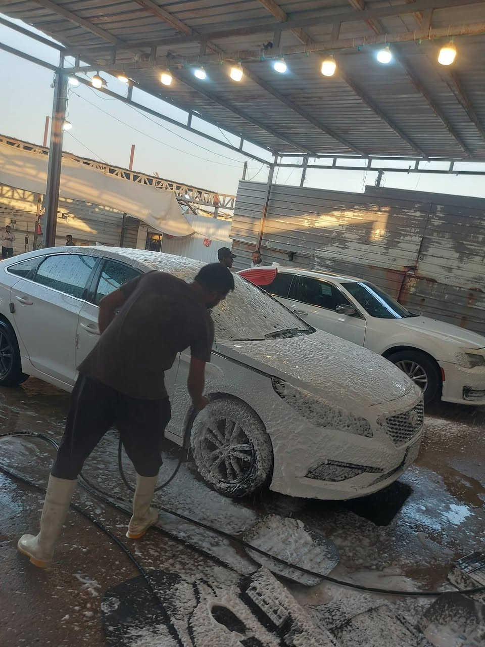 سلام عليكم لبيع  سوناته ٢٠١٧ وارد أمريكي سياره حلو جديده كير مكينه حداديه تبريد تخم تاير كله جديد سنوي جديده رقم اربيل بسمي صارلي ٣ تشهر من حولته بسمي محرك ٢٤٠٠ سياره بيه صبق ضربته خفيفه تجي وشوف بعينك  115  نتصال ***********
