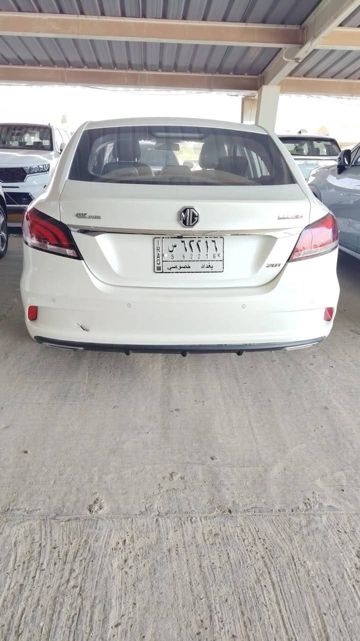 ها السلام عليكم mg6 موديل ٢٠٢٢ بعدعي جديدة ماشية ١٢ الف كيلو بعدهي بضمان الشركة يعني تاخذها وياها الضمان مال الشركة فول مواصفات بانوراما تبريد قطعتين محرك ١٥٠٠ تيربو كشنات لونين بصمة حساسات خلفية كامرة السيارة جديدة بمعنى الكلمة بيهة شخط ماشر عليه بدون ضربة وصبغ  الاتصال بهذا الرقم *********** السعر ١٢٥  يعني دفتر و٢٥ ورقة وبيها مجال شارع حيفا مقابل وزارة العدل عمارة ١٢١
