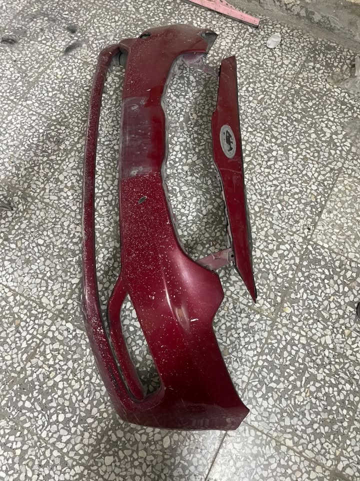 سلام عليكم سبير طوار نضيف  و دعاميه فورتي ١٤ اصيليه مال سياره مو صيني مابيهه كسر بس ماسكات مشلوعه ومروحه ستاركس ***********

