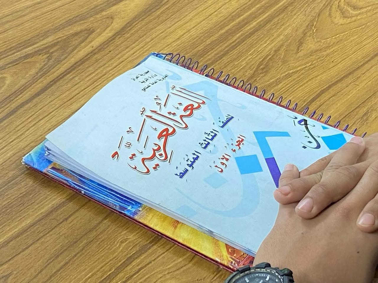 🎒 ابدأوا العام الدراسي بخطوة نحو التفوق!
🔥 #خصم يصل إلى 40 % عند التسجيل خلال الأسبوع الأول فقط!

تعلن شركة أرض المملكة... أكاديمية كامبردج لندن البريطانية في واسط عن بدء دورات التقوية لجميع المراحل، بإشراف أساتذة أكفاء.

✅ مجموعات صغيرة بحد أقصى 15 طالبًا
✅ ساعة كاملة لكل مادة
✅ دوام 4 أيام أسبوعيًا بجدول مرن
✅ متابعة وشرح مبسّط للمناهج
✅ أمتحانات مستمرة على مدار الاسبوع 
✅ كادر متمير واختصاصي المناهج التعليمية 
✅ اوقات تناسب الجميع صباحاً ومساءً 

💰 الأجور الشهرية بعد الخصم:
🔹 الابتدائية: 20 ألف بدلًا من 30 ألف
🔹 المتوسطة: 30 ألف بدلًا من 40 ألف
🔹 الثالث متوسط: 35 ألف بدلًا من 45 ألف
🔹 الإعدادية: 45 ألف بدلاً من 60 الف
م / كل الكورسات لها خصم 40 ‎%‎ 

نوفر لكم ايضاً حقيبة مدرسية متكاملة ايضاً للاستفسار والحجز عن طريق الرقم 

⏳ المقاعد محدودة والخصم للأسبوع الأول فقط!

📞 للحجز: ***********
📍 الكوت – تقاطع الزهراء الخاجية – مجاور مدرسة النهرين 
🕘 يوميًا من 9 صباحًا إلى 8 مساءً

#شركة_أرض_المملكة #دورات_تقوية #الكوت #واسط
#قسم_اعلام_شركة_ارض_المملكة

نص مكتوب في الصور:
- احجز الان واضمن رحلة النجاح مع ارض المملكة ضمان النجاح مع برنامجنا السنوي (الحقيبة المدرسية) البرنامج شامل المراحل الإبتدائية موعد الانطلاق يوم السبت الفرصة كدامك إحجز الأن *********** MATH