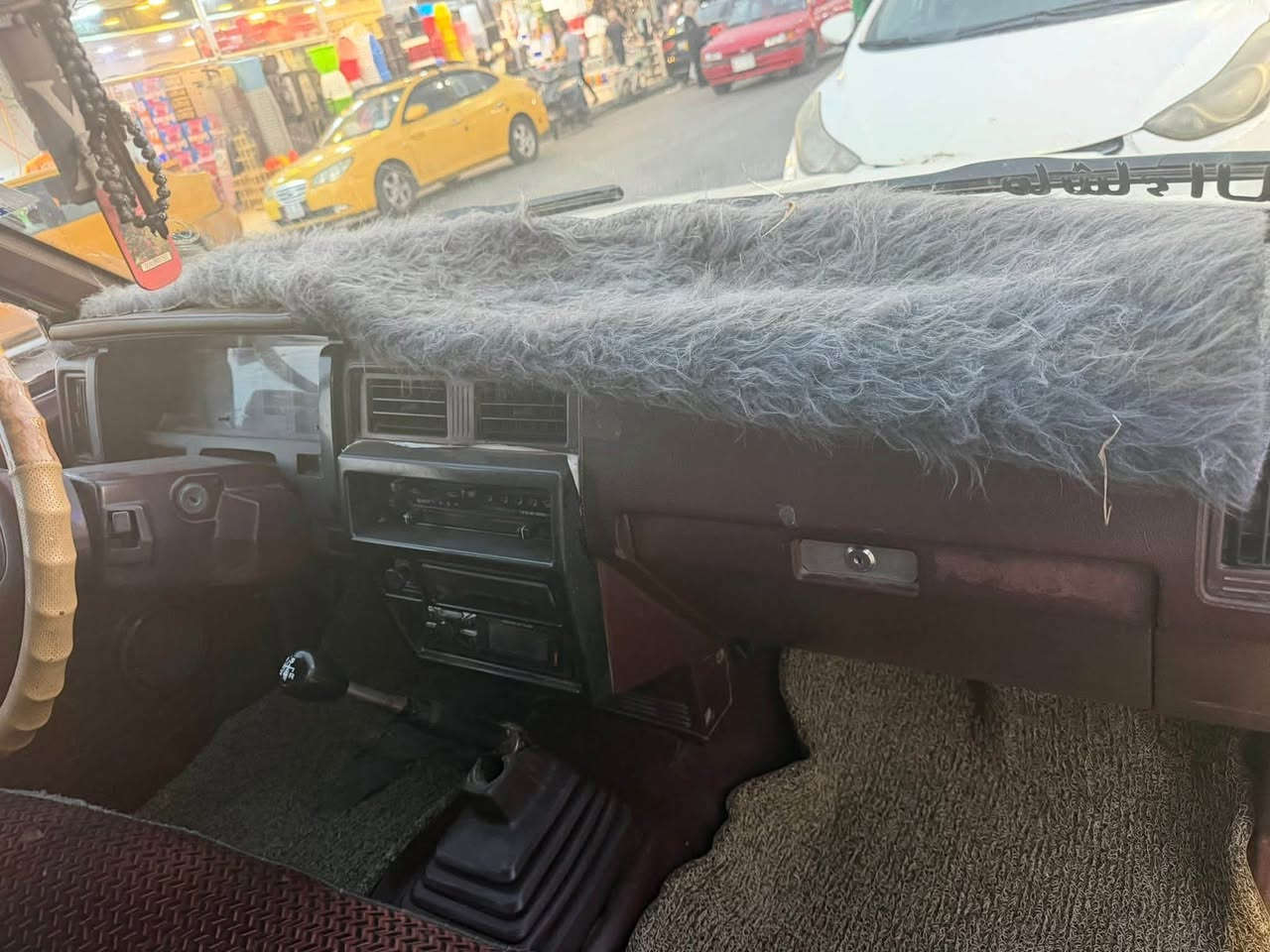 للبيع بيكم تك محرك جديد شرط لانفخ  ولا صرف سياره نضيفه كدام العين اللون ابيض بيه جادرجديد /محجل تايرات  موديل ١٩٩٢ مبدله جديده  وايرمنيه كلها شرط شغاله شرطط دواخل نضيفه تدفىه       ماناقصها اي شي شرط ترايك للبصره شرط السعر٥٠وبيها مجال للطيبن لاستفسار اكثر الاتصال عل الرقم ***********العنوان موصل الجانب الايمن حي ١٧تموز ماسوي وكاله شرط التحويل ومبدلها محرك كاملل كبل أسبوع حجمه ٢٥٠٠ والله كلفني مليون وربع
