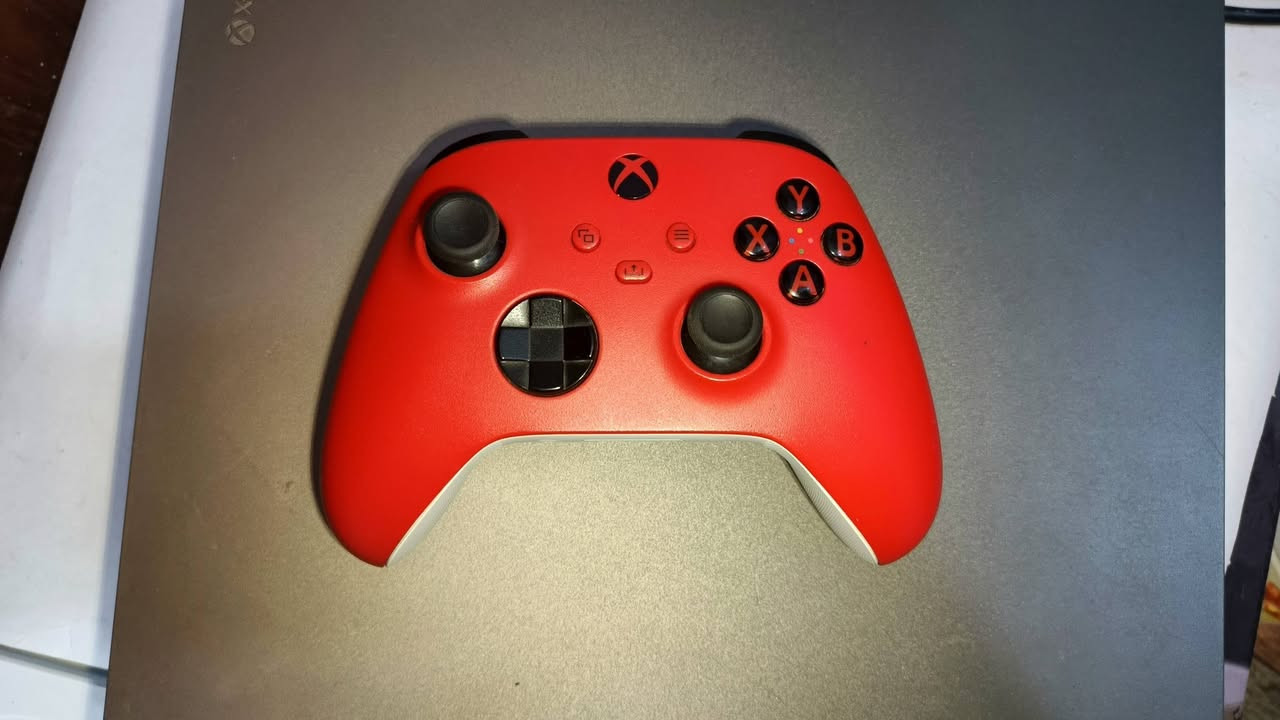 للبيع فقط مو مراوس Xbox One X شكل مختلف 🎮

1TB
وياه جوستك أصلي.
الجهاز والجوستك نظيفات وما بيهن أي خلل.
بدون كارتونة.
لوك ستيكر ما مفتوح.
السعر 225 الف قفل قفل مو شراي بهذه السعر لا تسولف.
موجود توصيل.
تواصل واتساب فقط ***********
