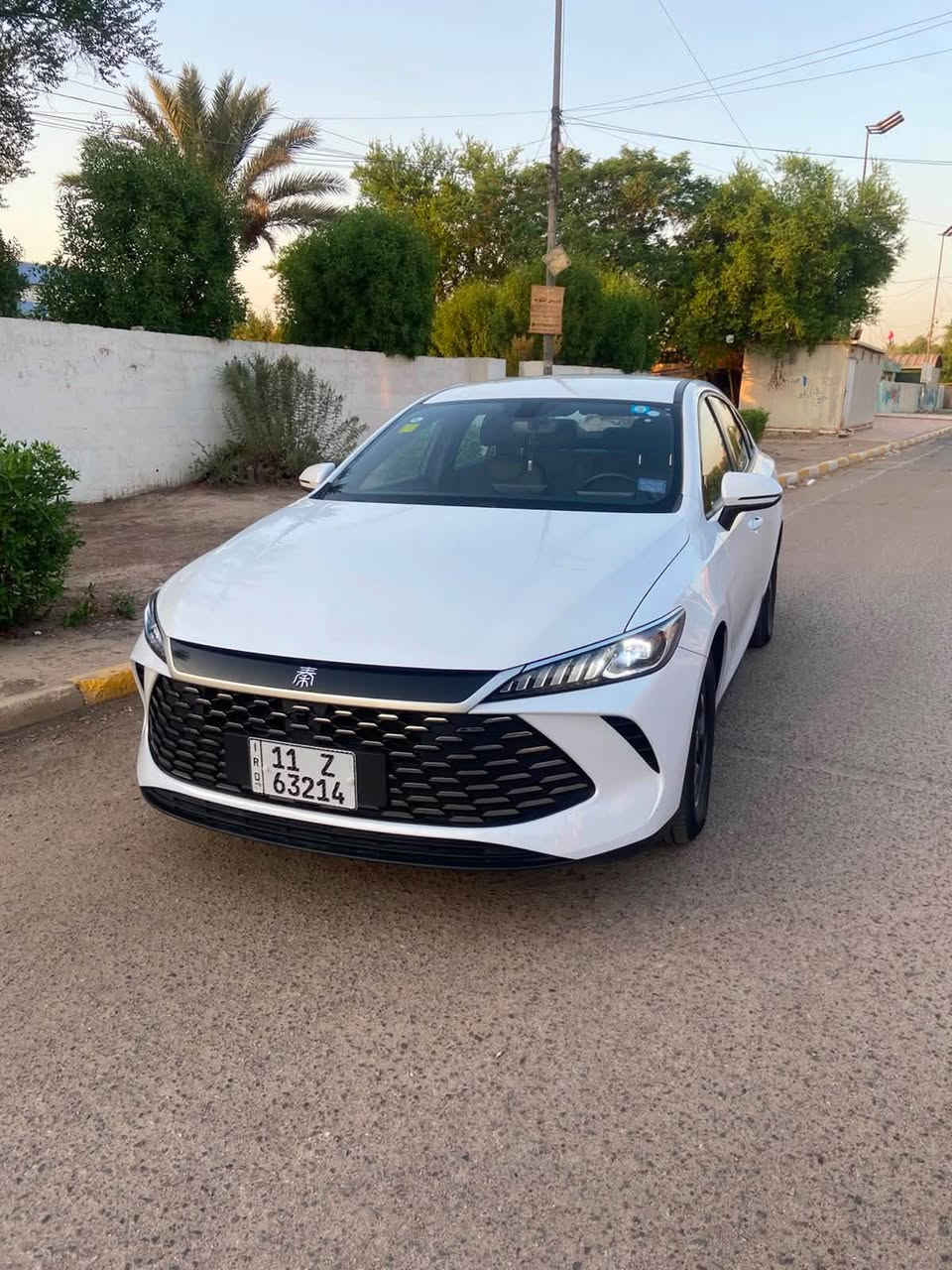 السلام عليكم 
للــبيع BYD كن بلاص

موديل 2025
مكفوله كفالة عامه 

رقم بغداد 
تحويل ثاني يوم

مواصفاتها معروفة  

مكان بغداد شارع فلسطين  
السعر 20 مليون وبي مجال بسيط 
استفسار ع هذا الرقم 
***********
