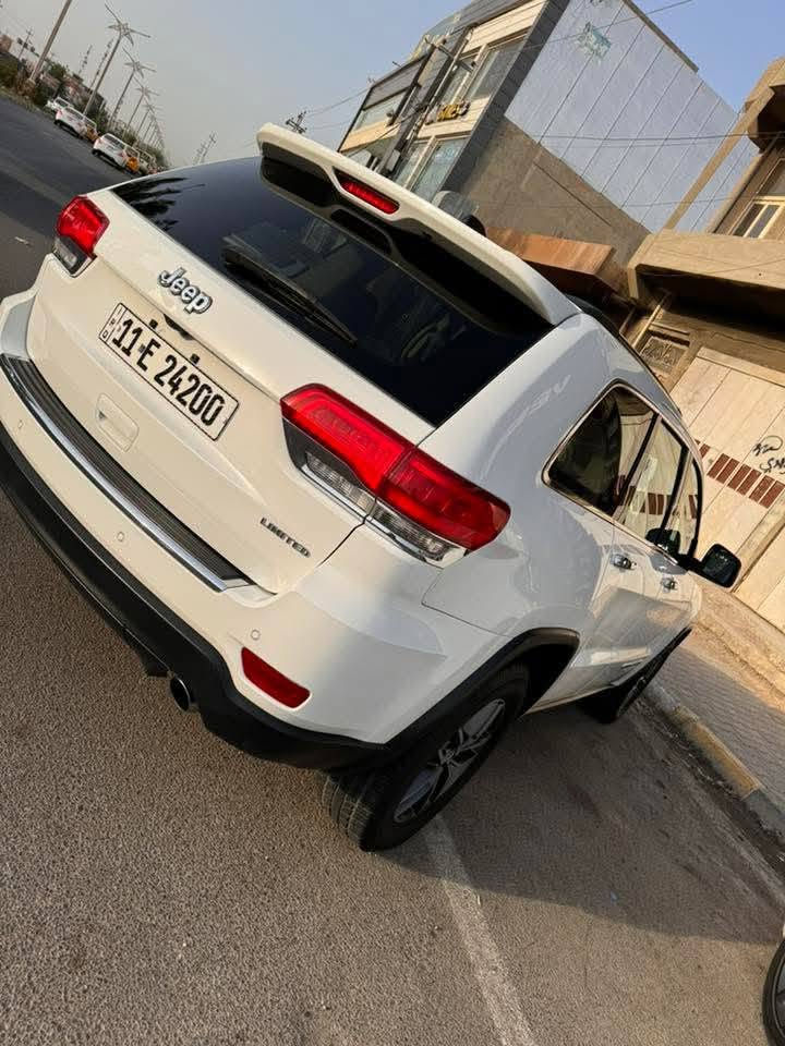 جيب كراند شيروكي موديل 2018
لمتد فول مواصفات 1/1 سيارة بسمي رقم بغداد دولي سنويه لل2029 تحويل ثاني يوم سيارة بيهه باب سايق والجاملق الامامي من جيهت السايق صبغ ومرفق السونار معاهه مع ملاحضات بصيطه اثار شخوط ورصعات موضحه بسونار سياره ماشيه 115000 محرك 3.6 شرط وضع شركه محرك وكير كفاله عامه مواصفات السياره معروفه لمتد 1/1 عدا دفع الرباعي ما بيهه سياره بانو رامه كشانه خزن كشانه تدفئه تبريد ستيرن تدفئه صندوك كهربائي كشانه كهربائي كشانه الخلفيه تدفئه ويل كب كروم طخم تواير جدد ثلث انضمة قياده ايكو سبورت نورمل تحكمات ستيرن مثبت سرعه شاشه كبير بلادي منضومه اناره زينون شمسي ماركه سلايم 
للستفسار *********** مكان السيارة موصل القياره
