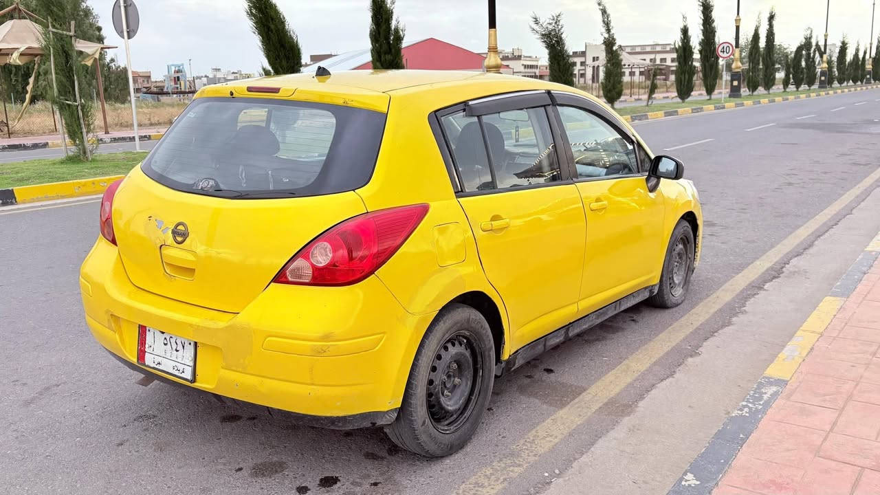 Nissan Versa2010
✅نيسان فيرسا موديل 2010
✅وارد امريكي 
✅رقم كربلاء  مشروع وطني موجوده بالموصل 
✅محرك (1800) 
✅تكسي 
✅الكير اوتوماتيك at 
✅شاشه كامرا دواره 
✅تخم تاير وسط  
🟩السياره حلوه واقتصادية مال جناي
✅ محرك وكير مكفولات من التنقيص والتبخير
✅السعر 55 وبيها مجال للشراي  ( ***********))
     السياره جاهزه للشغل بيها  كابون بانزين
