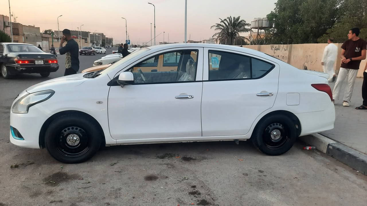 سلام عليكم نيسان سني ماشيه 100 موديل 22 مكاني بصرة زبير للاستفسار على الرقم ***********
