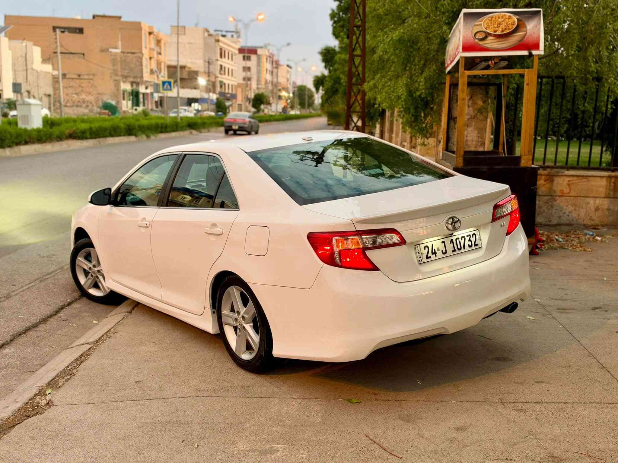 كامري ٢٠١٣ • اربيل • ماشي ٩٨٠٠٠
