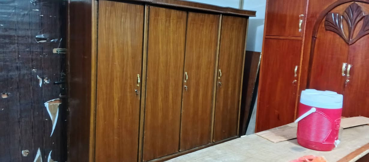 السلام عليكم موجود بوفيات وكناتير البيع عنوان بلرمادي السعر اتصل ***********
