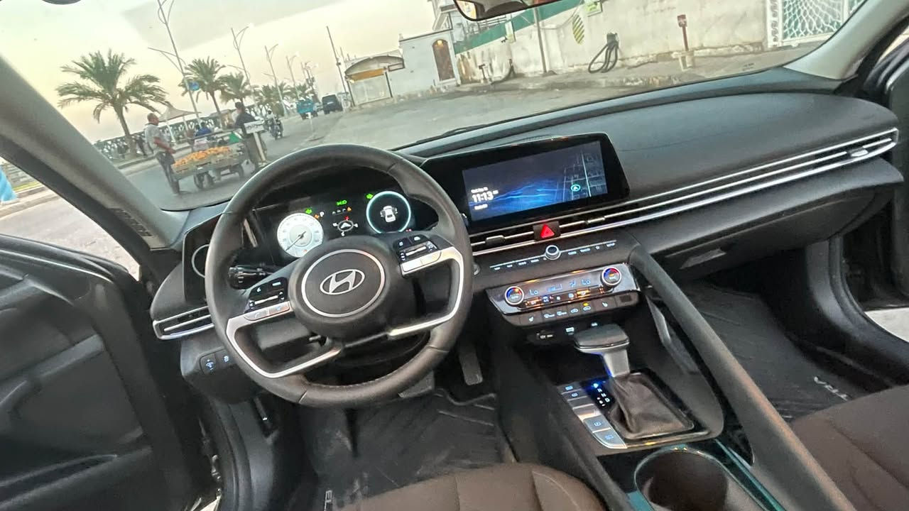 النترا موديل 2025 فول مواصفات امريكي ليبل واحد
بارد بالبنيد فقط دخول جديد 
السيارة بحاله الوكاله  •
صور الحادث مرفقة •
مع رقم الشاصي مرفق في المنشور 
كفاله عامه من بارد وتكحيل وزلق فقط بارد بلبنيد 
المسافة المقطوعة : (٥) الفm
حجم المحرك: (2000) دوش 
اللون : فيراني صدفي
شاشه دجيتل متصله بالكامل 
بصمة تشغيل 
بصمة ابواب  
بصمة صندوق
هند بريك بصمه 
تشغيل عن بعد
رادار امامي رادار خلفي وجانبي  
مانع تصادم بريك ذكي
وقوف ذاتي
حساسات امامية 
تحديد مسار
مدخلين شحن واوكس 
تبريد بيانو منفصل 
تشغيل عن بعد 
دشبول لد بلادي الوان 
تدفئة كراسي
نقطة عمياء 
إضاءة LED
ويل كب 
شاشة تحكم لمس
اندرويد اوتو
ابل كار بلاي
خرائط 
دخول ذكي
كاميرا خلفية دوارة 
حساسات اطارات 
بك لايت لد
هند بريك بصمه 
اضويه أمريكا اصليات
مثبت سرعة Cross
اضوية امامية LED
نضام قيادة ذاتية
3انضمة قيادة (eso, Nor, Sport)
KMHLS4DG8SU965251
للتواصل على الارقام التالية 
✅***********✅
✅***********✅
